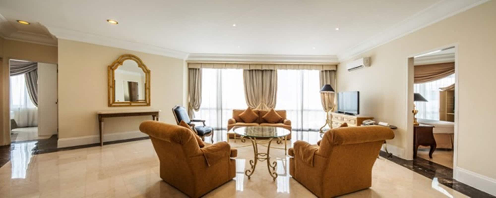 Batavia Hotel & Serviced Apartments Jakarta Luaran gambar