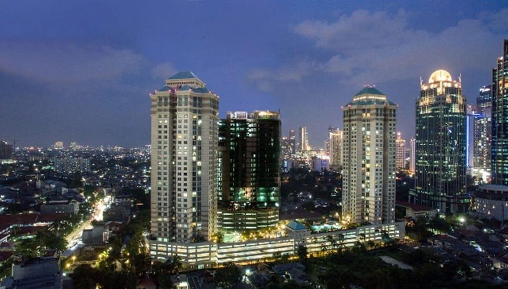 Batavia Hotel & Serviced Apartments Jakarta Luaran gambar