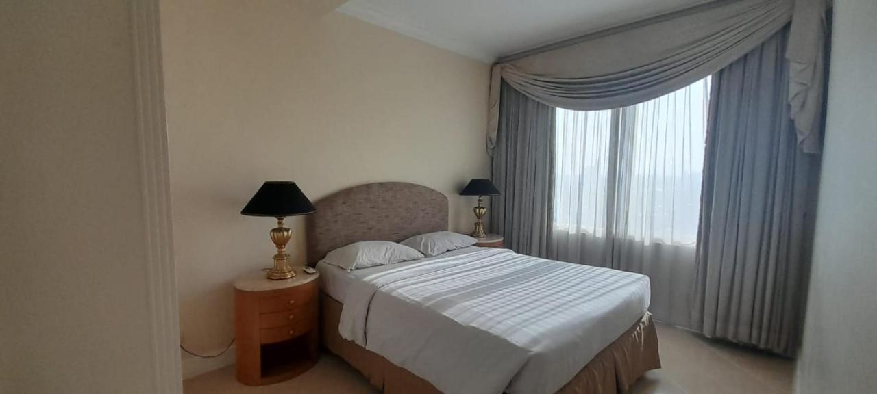 Batavia Hotel & Serviced Apartments Jakarta Luaran gambar