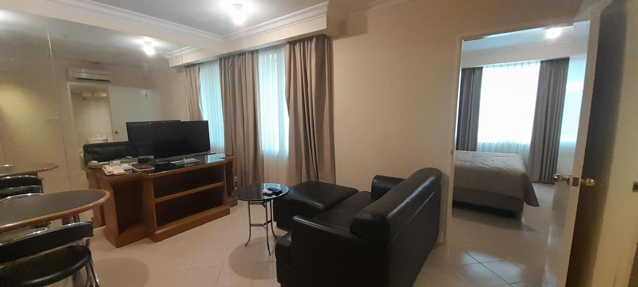 Batavia Hotel & Serviced Apartments Jakarta Luaran gambar