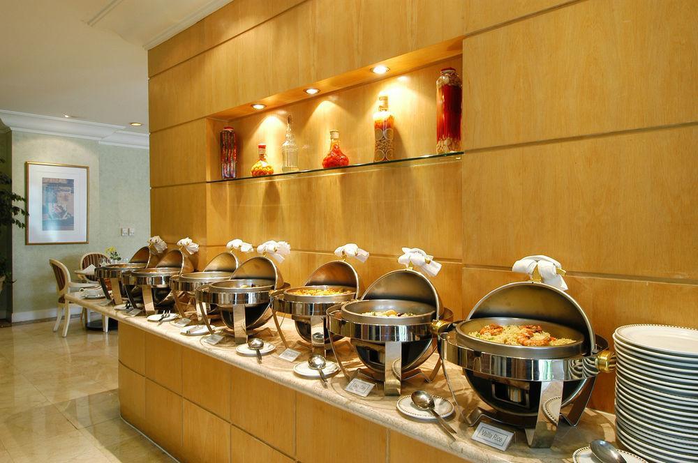 Batavia Hotel & Serviced Apartments Jakarta Luaran gambar